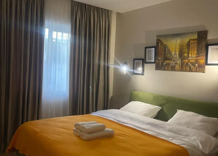 Goldenhour Apartments
